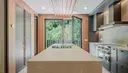 Exclusive mountain villa: luxury and comfort in a natural setting 10