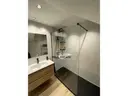 Refurbished house for sale in Fontaneda 28