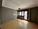 PISO DE CUATRO HABITACIONES SEMI-REFORMADO EN PLENO CENTRO DE ANDORRA LA VELLA 11