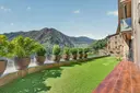 Ground floor flat in escaldes, with 4 bedrooms, sun and views. Includes 2 parking spaces and storage room 20