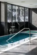 Exclusive 2 bedroom apartment with 1 garage space and spa and gym area 20