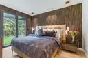 Exclusive ground floor with spectacular views and top quality finishes 16