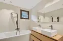 Exclusive ground floor with spectacular views and top quality finishes 19