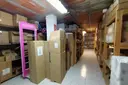 Aquest local comercial de 215,50m² per comprar es 11