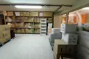 Aquest local comercial de 215,50m² per comprar es 3