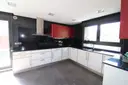 Casa adossada a la venda en un entorn idilic 4
