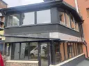 LOCAL AL ​​PAS DE LA CASA A PEU DE PISTES 10