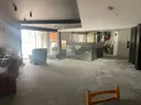 LOCAL AL ​​PAS DE LA CASA A PEU DE PISTES 3