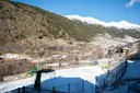 A la pleta de Soldeu, al costat de l'accés de Gr 9