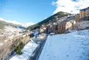 A la Pleta de Soldeu, al costat de l'accés a Gra 9