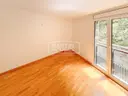 Pis molt lluminós de 3 habitacions, xemeneia, box tancat per a 2 ... 5