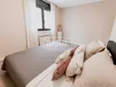Exclusiva planta baixa amb jardí privat de 120 m² a la Cortinada 10