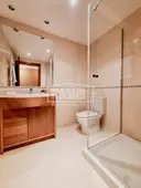 Exclusiva planta baixa amb jardí privat de 120 m² a la Cortinada 11