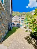 Exclusiva planta baixa amb jardí privat de 120 m² a la Cortinada 30