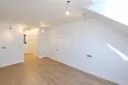 Àtic ampli i lluminós amb 4 habitacions i una terrassa de 133 m² 5