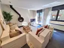 Exclusivo piso con gran jardín privado en el corazón de La Cortinada 1