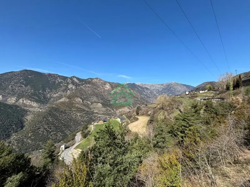 Terreno en venta en Sant Julià de Lòria — foto 1 de 28