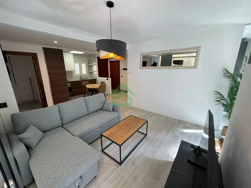 Piso en venta en Arinsal, 3 habitaciones, 70 metros — foto 1 de 26