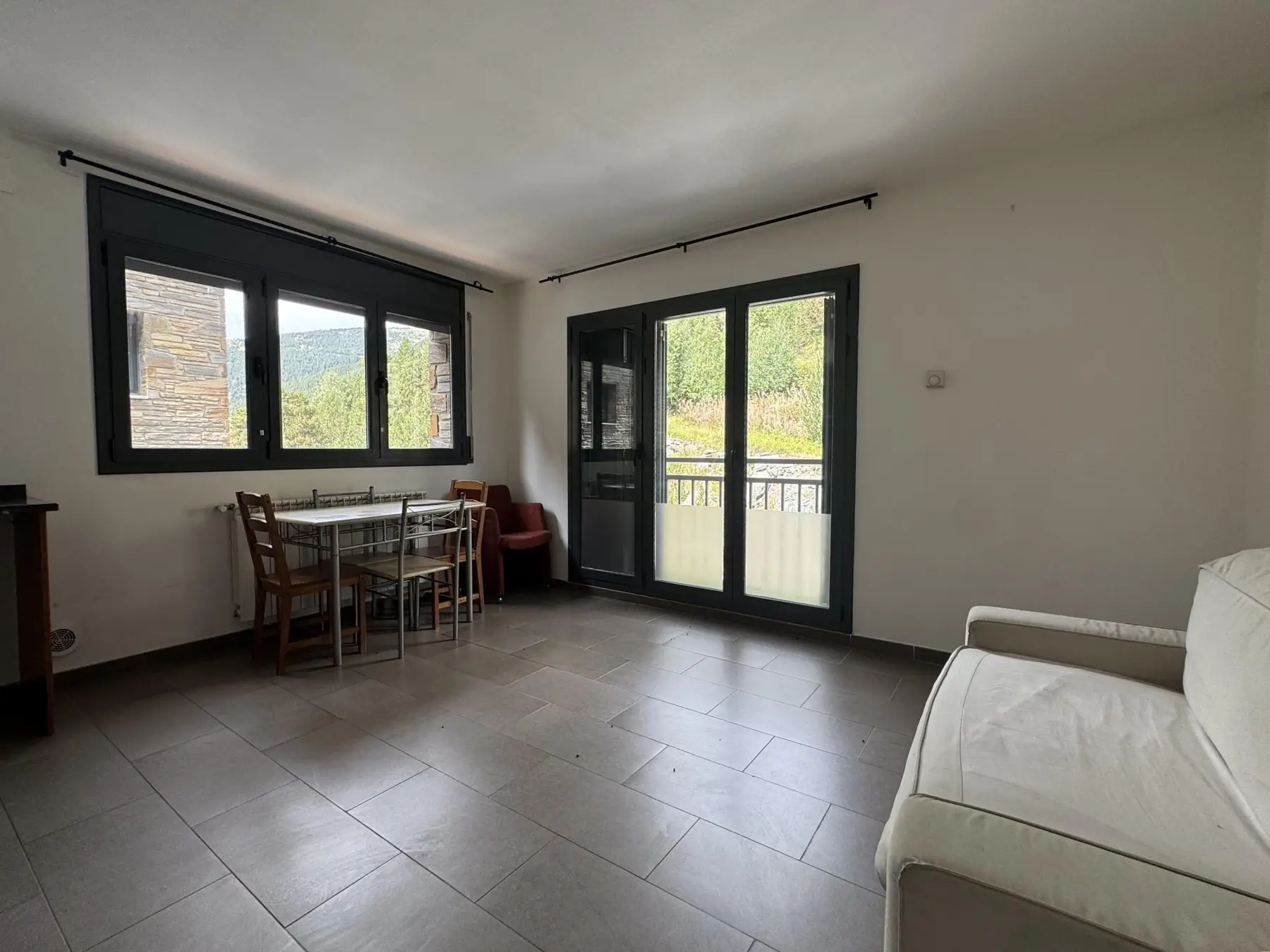 Flat for sale in Bordes d'Envalira (Canillo) — foto 1 de 31