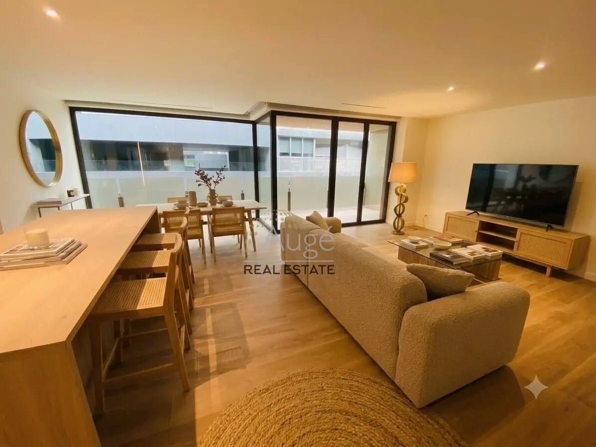 Exclusive Modern Apartment with Terrace in Clot de Emprivat — foto 1 de 19