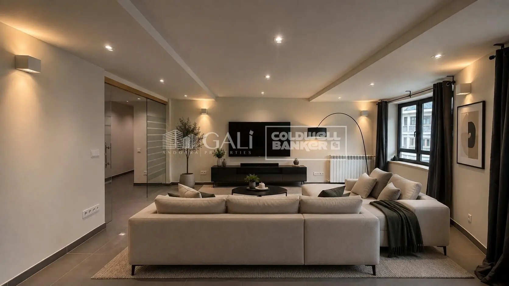 Acogedor piso en el centro de Andorra — foto 1 de 14