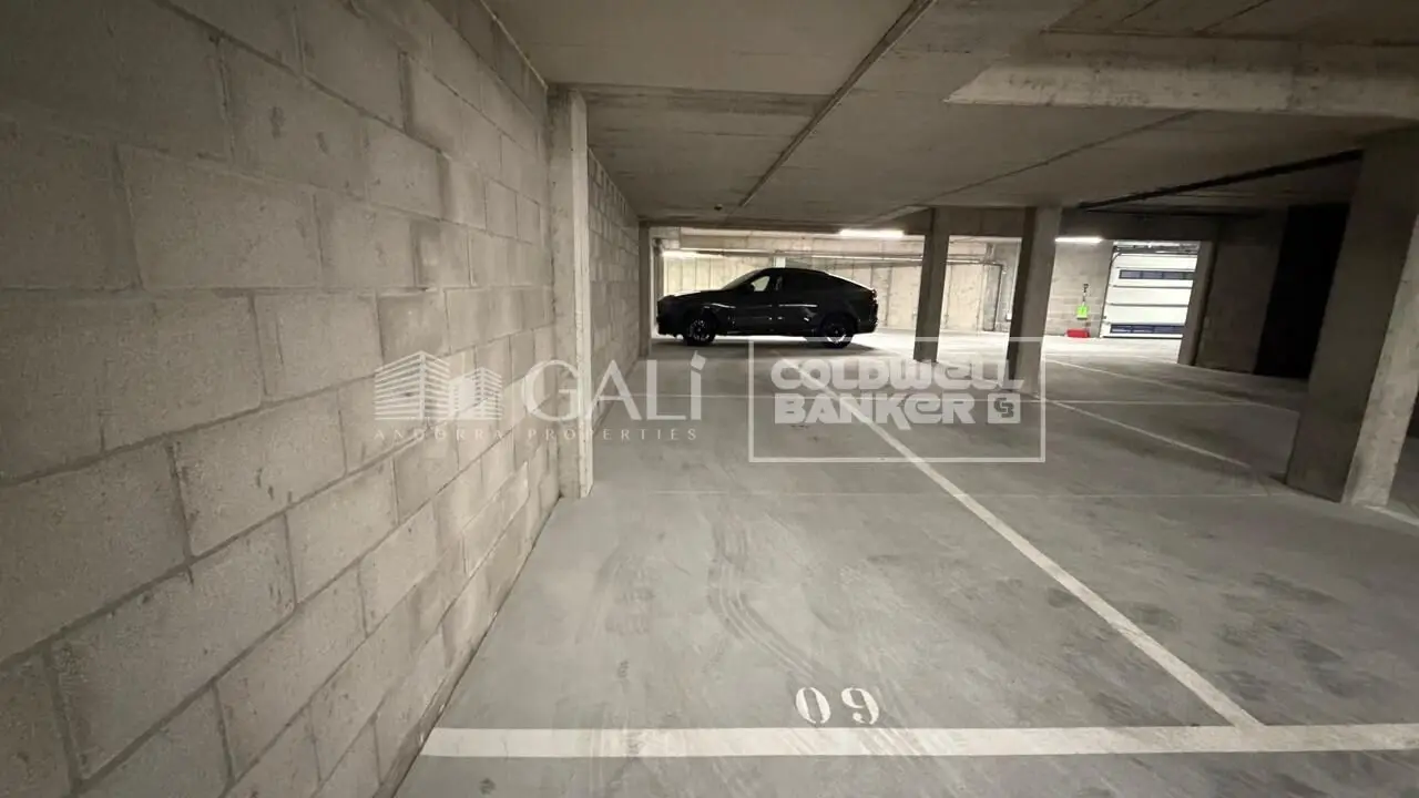 PACK DE 2 PLAZAS DE PARKING A ORDINO — foto 1 de 10