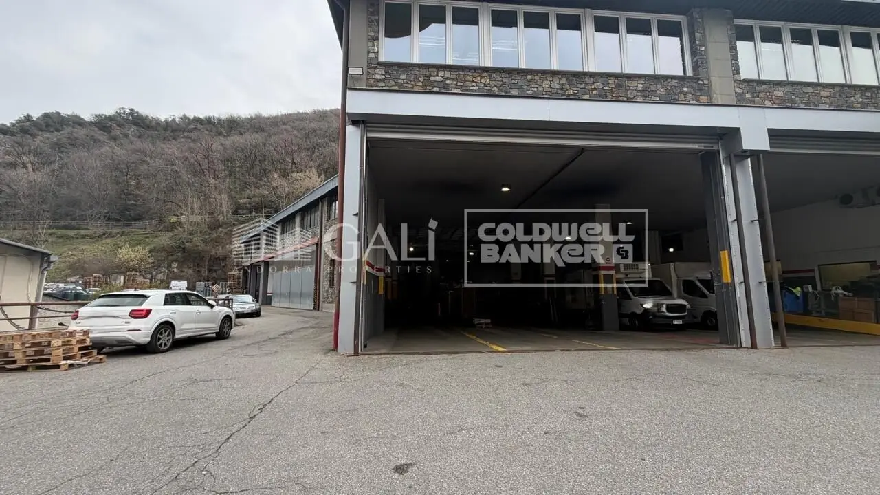 Nave industrial de 1.900 m2 en zona industrial, LA COMELLA ANDORRA LA VELLA — foto 1 de 14
