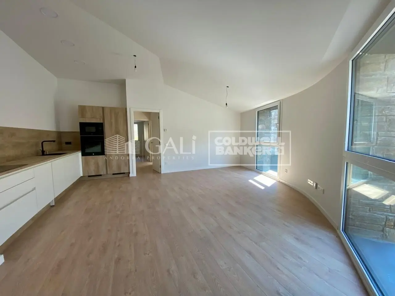 Ático de alquiler en zona residencial forest en Canillo — foto 1 de 14