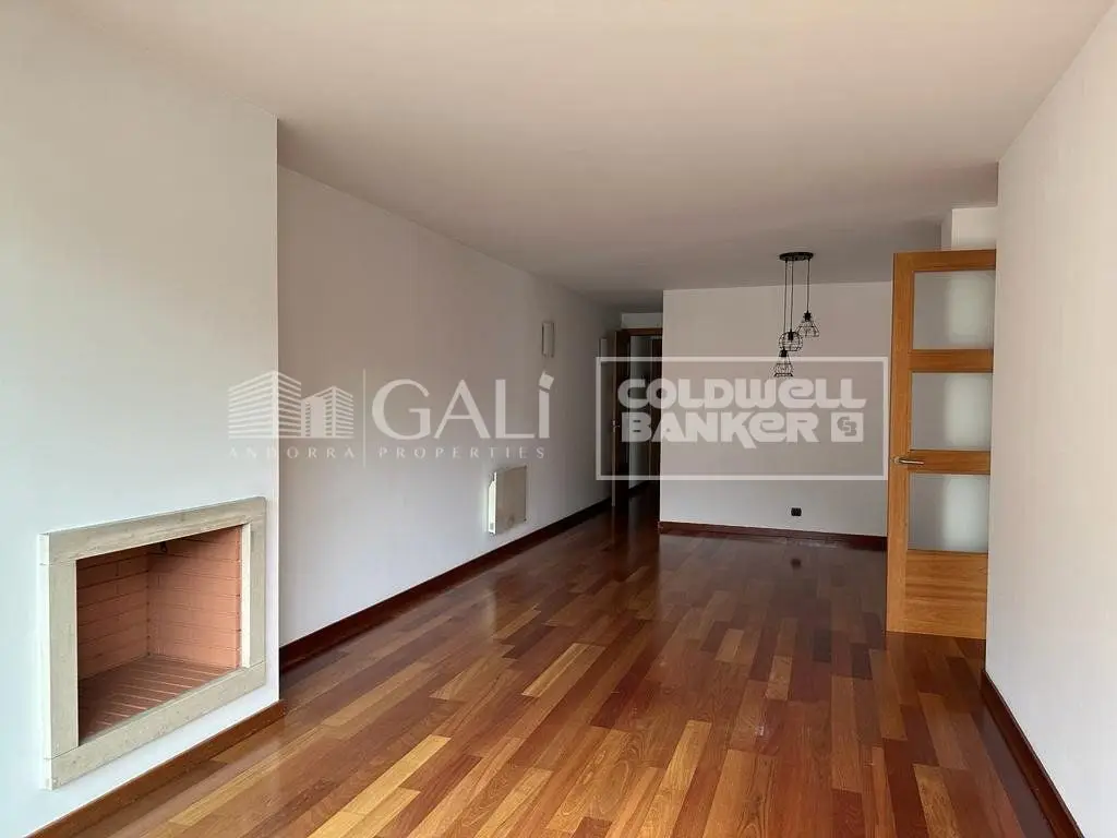 Fantastico piso de alquiler en pleno centro de escaldes — foto 1 de 14