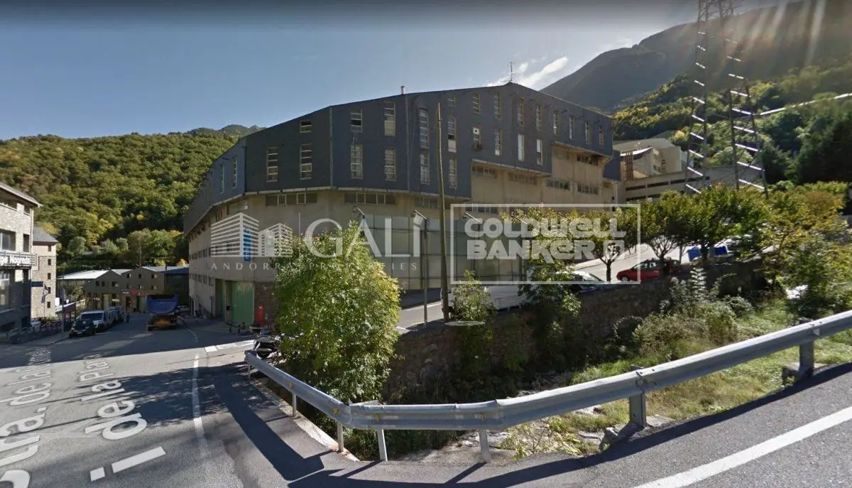 Nave industrial para alquilar en Andorra la Vella- La Comella — foto 1 de 2