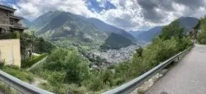 Terreno ubicado en Escaldes con vistas excepcionales — foto 1 de 1