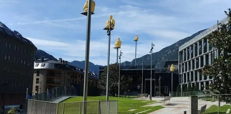 Local comercial de 142 m2 a pie de calle en Andorra la Vella — foto 1 de 3