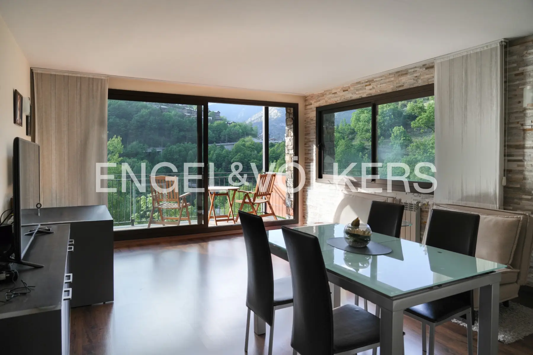 Piso en venta en Anyós, 3 habitaciones — foto 1 de 19