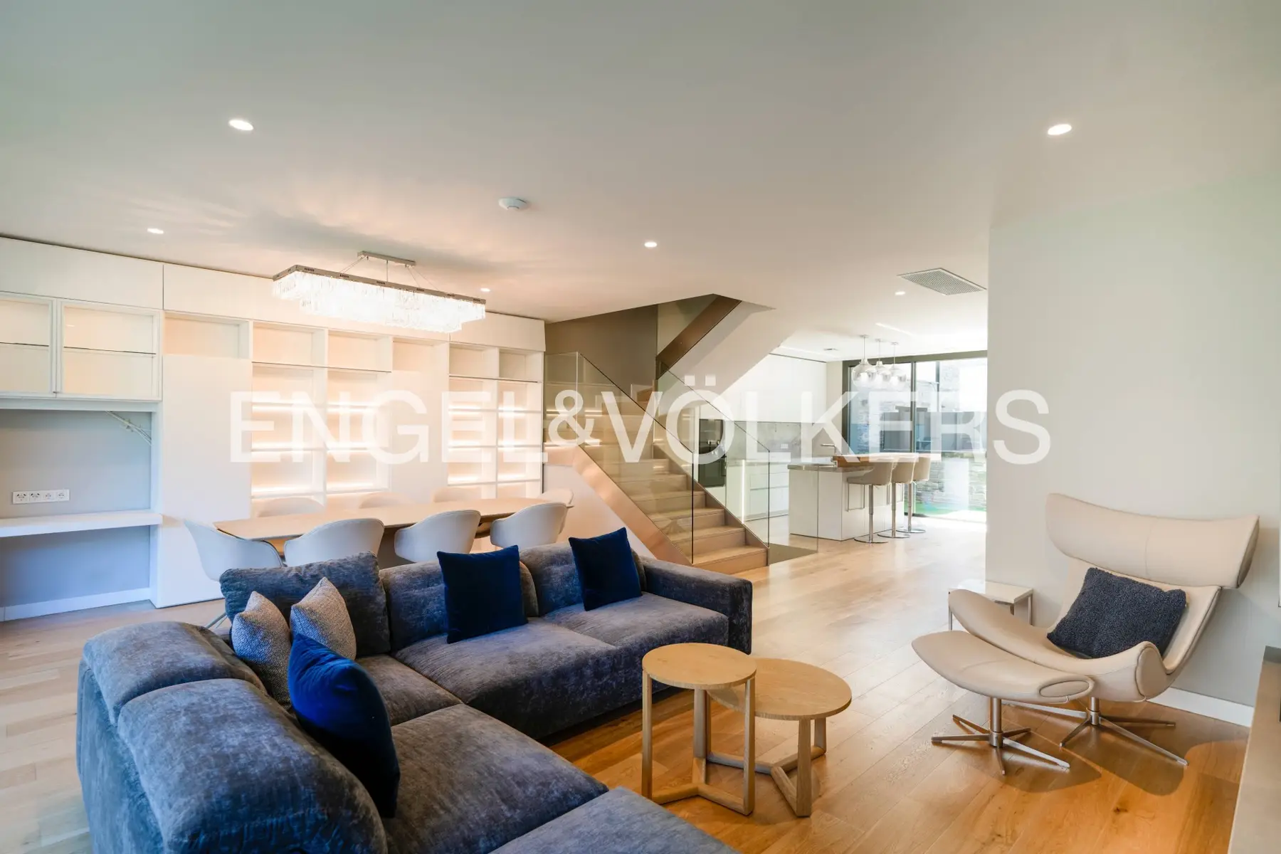 Casa adosada en venta en Escàs, 4 habitaciones, 372 metros — foto 1 de 83