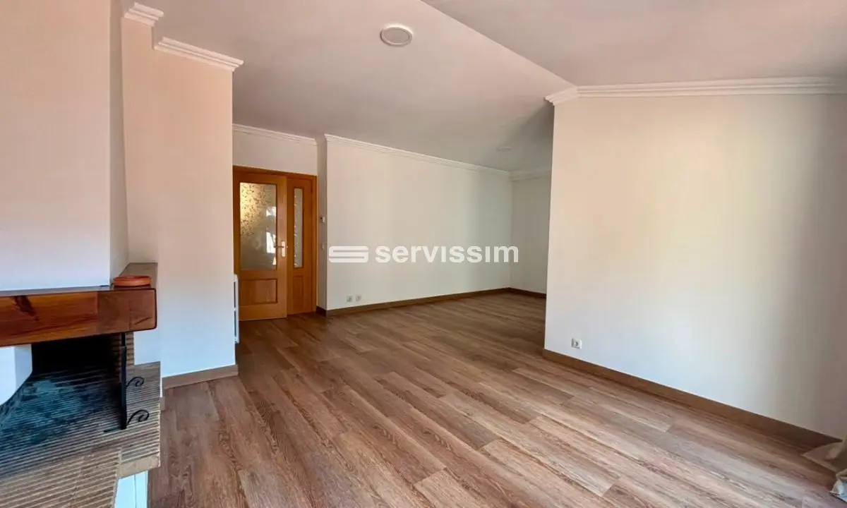Ático de alquiler en La Massana, 2 habitaciones, 89 metros — foto 1 de 13