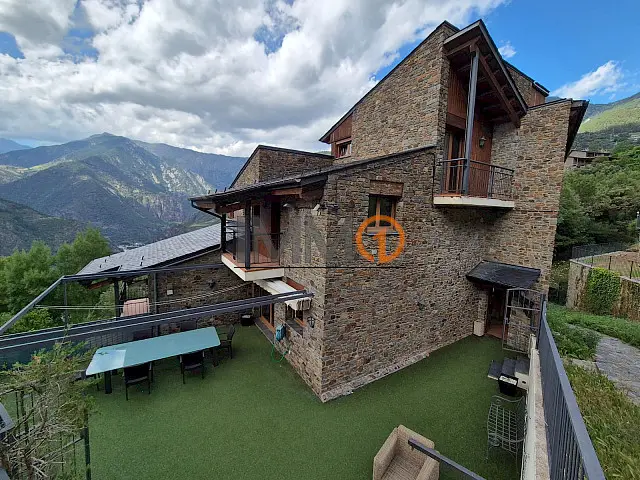 Casa unifamiliar a Aixirivall, a la Urbanització — foto 1 de 31
