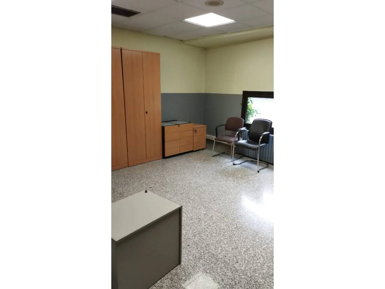 Lloguer d'Oficina-local — foto 1 de 5