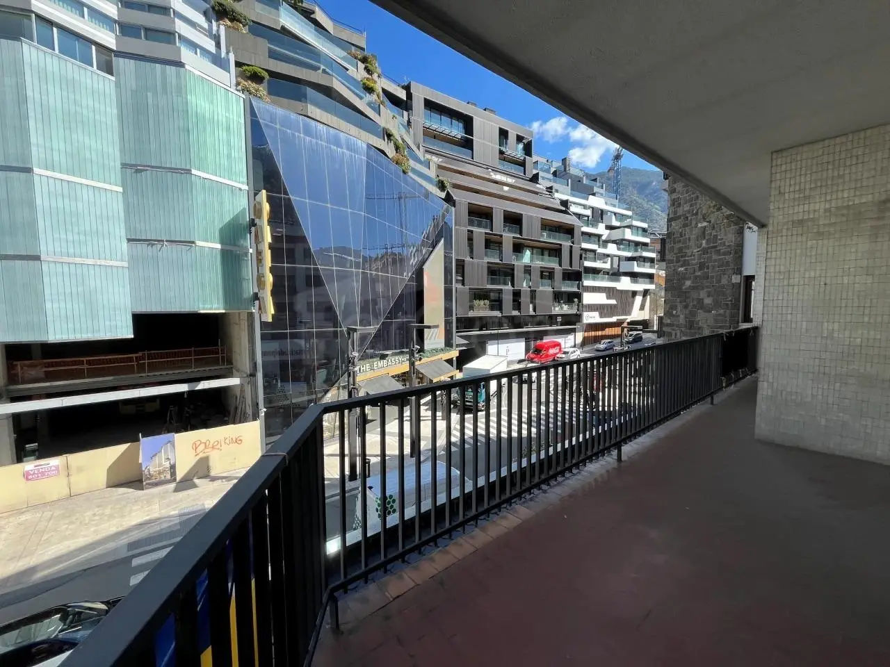 Venda a Andorra la Vella — foto 1 de 9