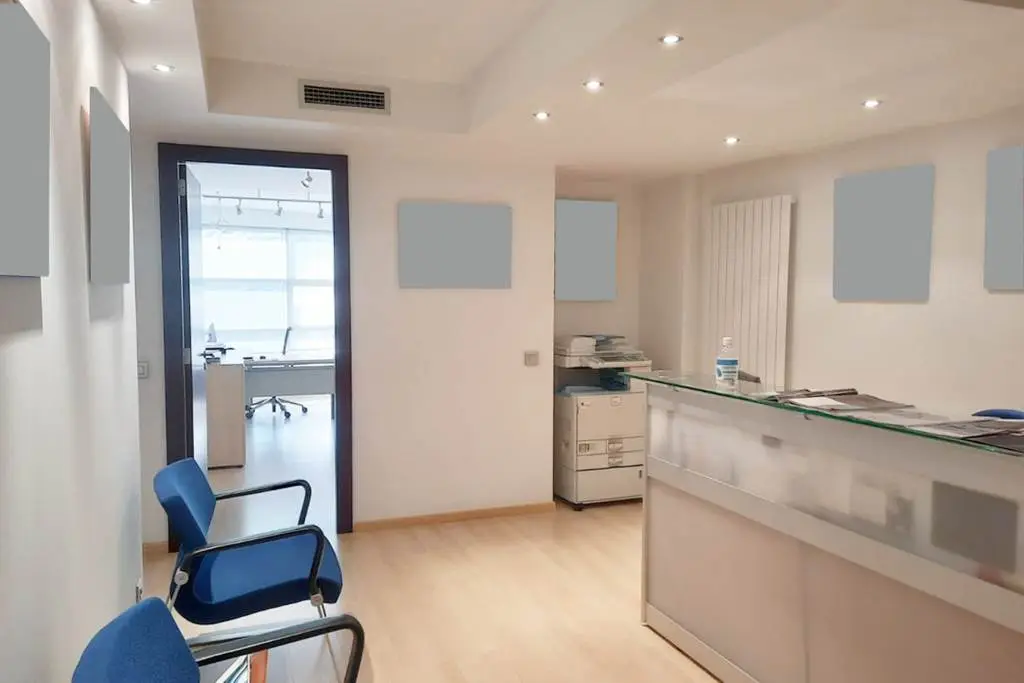 Exclusiva oficina per llogar al Centre d´Andorra — foto 1 de 9