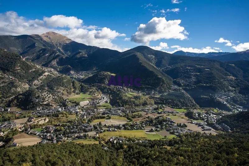 PIS D'OBRA NOVA A LA MASSANA — foto 1 de 1