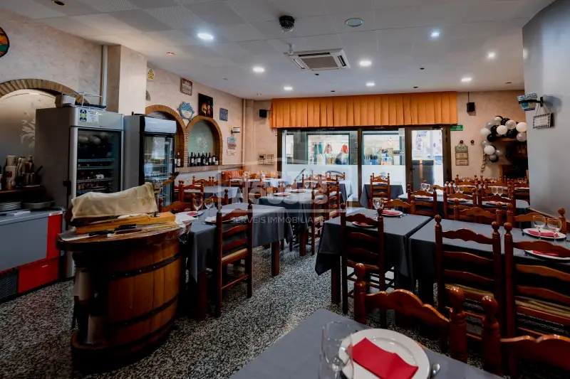 TRASPÀS DE RESTAURANT AL CENTRE D’ESCALDES — foto 1 de 13