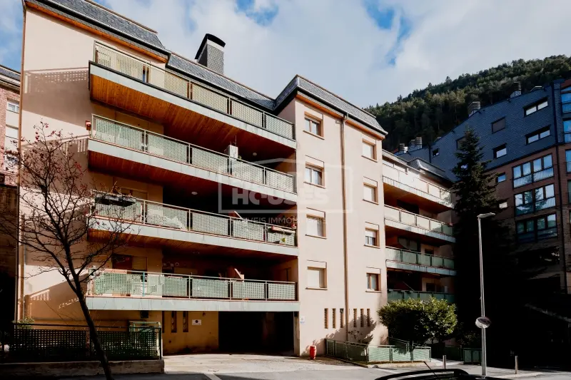 Oportunitat d’inversió a Encamp: Planta baixa amb terrassa a 2 ... — foto 1 de 6