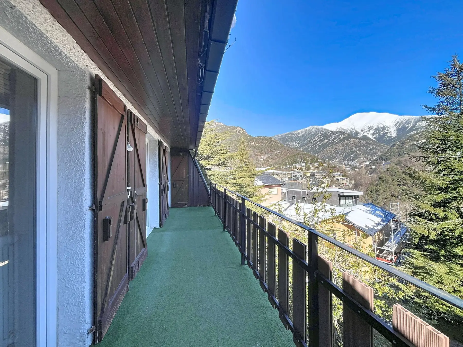 Es lloga xalet totalment reformat a La Massana, si — foto 1 de 28