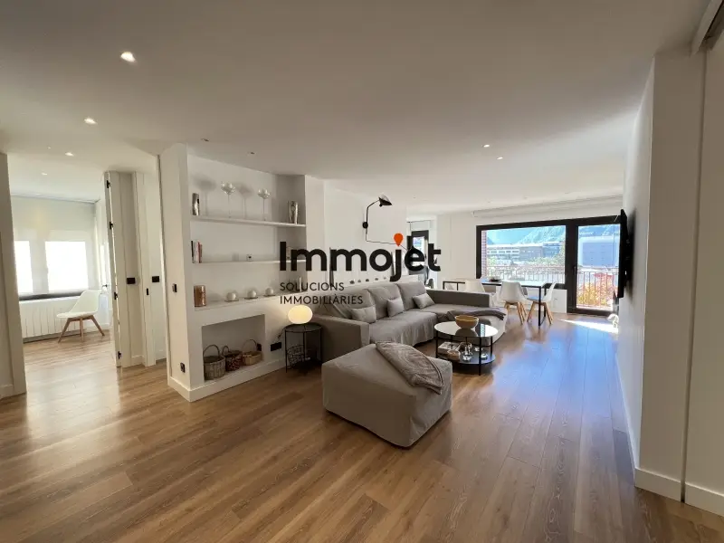Lloguer a Andorra la Vella 3 Habitacions — foto 1 de 26