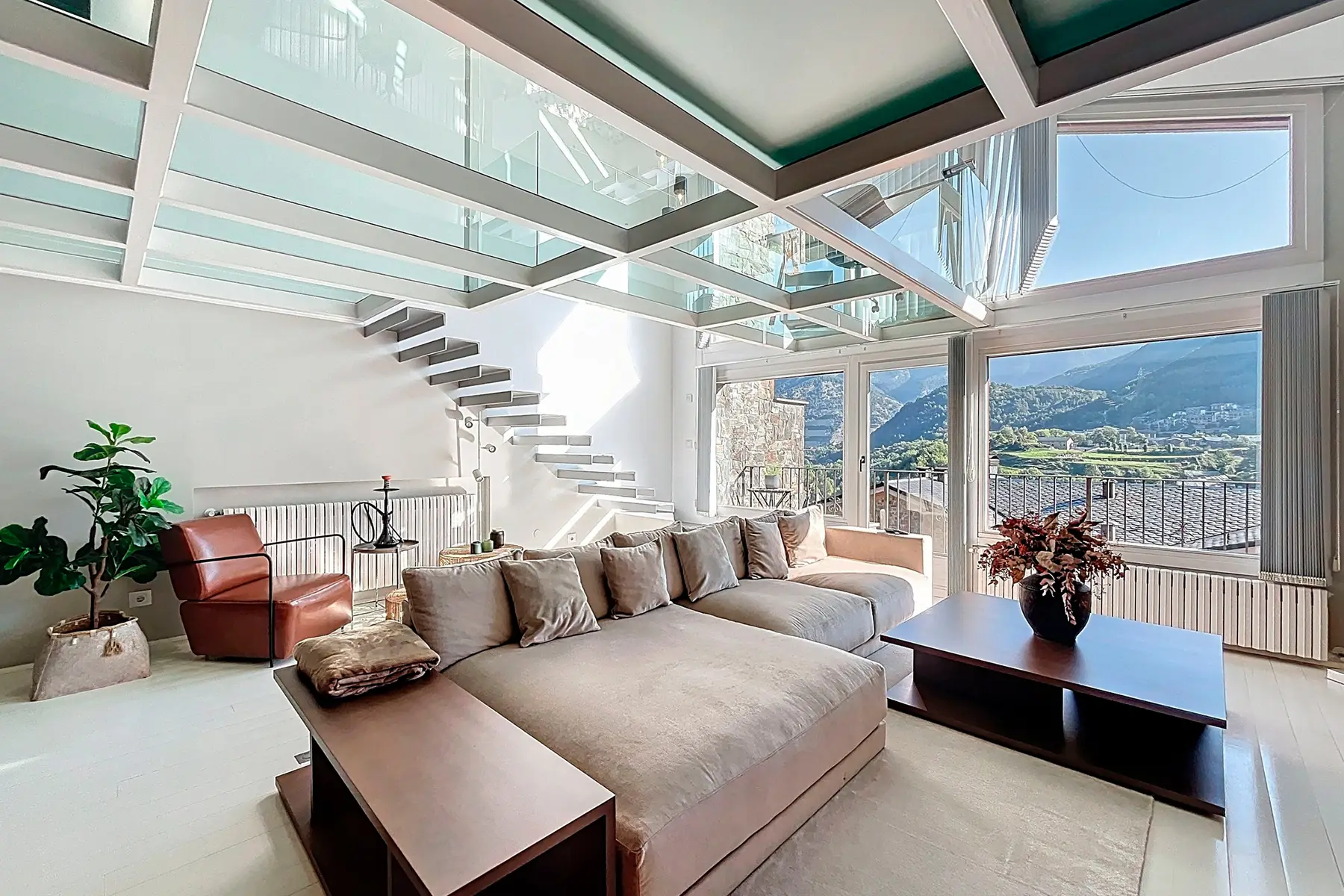 Dúplex en venta en La Massana, 2 habitaciones, 150 metros — foto 1 de 37