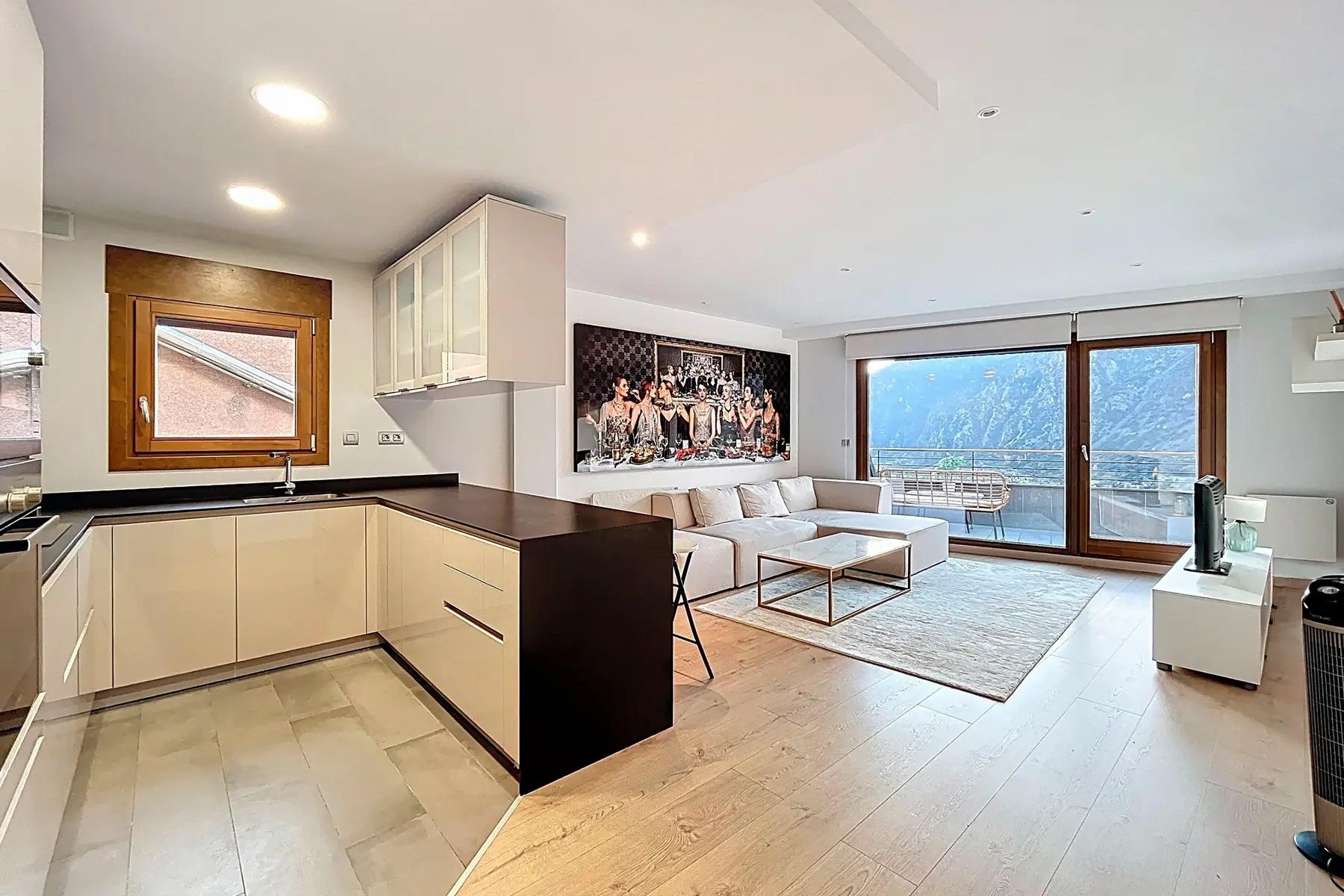Piso en venta en Escaldes Engordany, 3 habitaciones, 140 metros — foto 1 de 30
