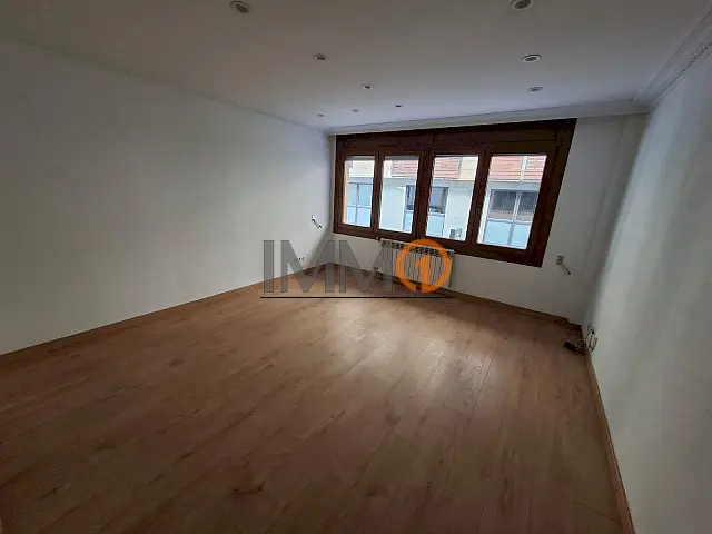En alquiler piso de 4 habitaciones en Escaldes Engordany — foto 1 de 14