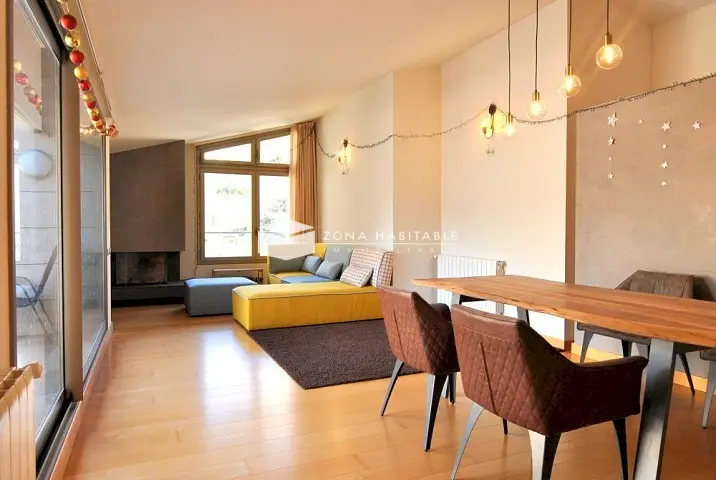 Ático de lujo de 184m² en un complejo residencial en la parroquia de Escaldes — foto 1 de 10