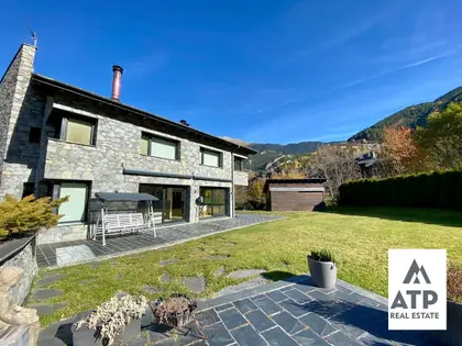 Chalet en venta en Ordino, 5 habitaciones, 450 metros