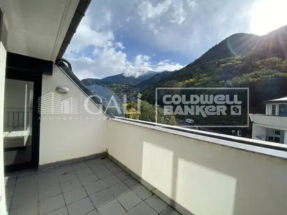 FANTASTICO ATICO DUPLEX EN PLENO CENTRO DE ESCALDES - ANDORRA LA VELLA